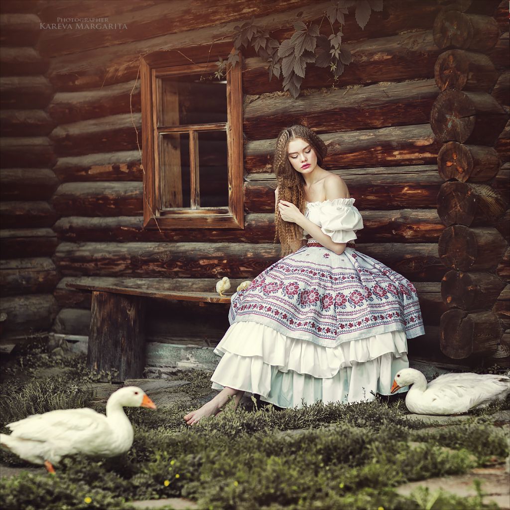 Women in Slavic costumes in Deyan