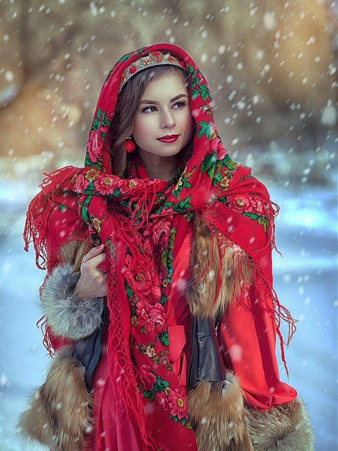 Beautiful girl Women in Slavic costumes in Deyan